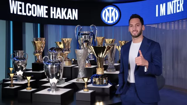 Inter oficializó el fichaje del turco Hakan Calhanoglu, exjugador del Milan