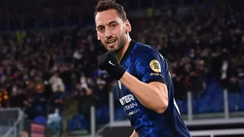 Inter vs. Roma: Hakan Calhanoglu marcó golazo olímpico con huacha incluida