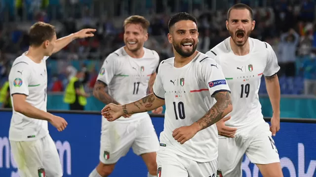 Italia goleó 3-0 a Turquía en el arranque por la Eurocopa