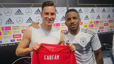 Farfán y Draxler intercambiaron camisetas | Foto: Instagram Julian Draxler