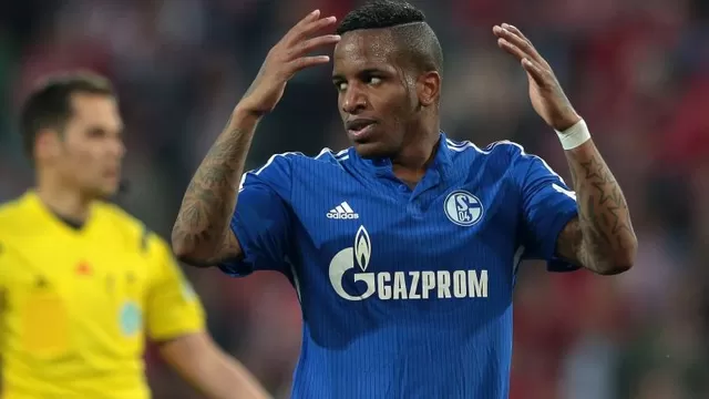 Jefferson Farfán salió lesionado en la caída del Schalke ante Mainz