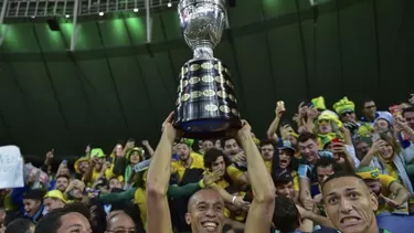 Joao Miranda tiene 34 años | Foto: AFP.