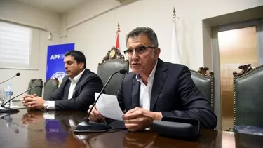 Juan Carlos Osorio dejó la selección de Paraguay por razones familiares | Foto: AFP.