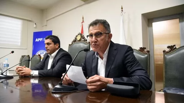 Juan Carlos Osorio dejó la selección de Paraguay por razones familiares