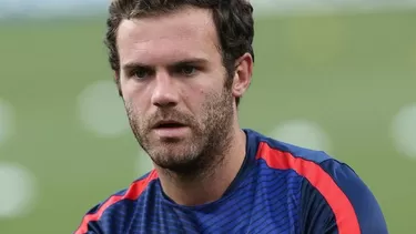 Juan Mata conforme con la táctica de Louis Van Gaal en Manchester United