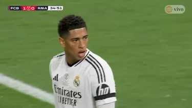 Jude Bellingham anotó el 1-1 del Real Madrid vs Barcelona y fue anulado / Foto: América TV