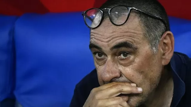 Maurizio Sarri, entrenador italiano de 61 años. | Foto: AFP/Video: YouTube