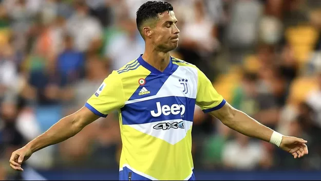 Juventus empató 2-2 con Udinese en duelo marcado por un gol anulado a CR7 y errores de Szczesny