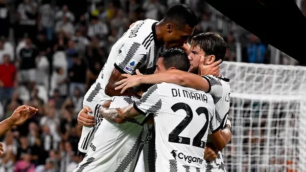 Juventus goleó 3-0 al Sassuolo en el arranque de la Serie A del calcio italiano