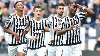 Juventus goleó 4-0 al Palermo y se acerca al pentacampeonato en Italia