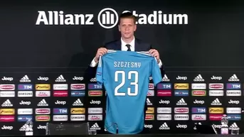 Juventus presentó al portero Wojciech Szczesny como su nuevo jugador