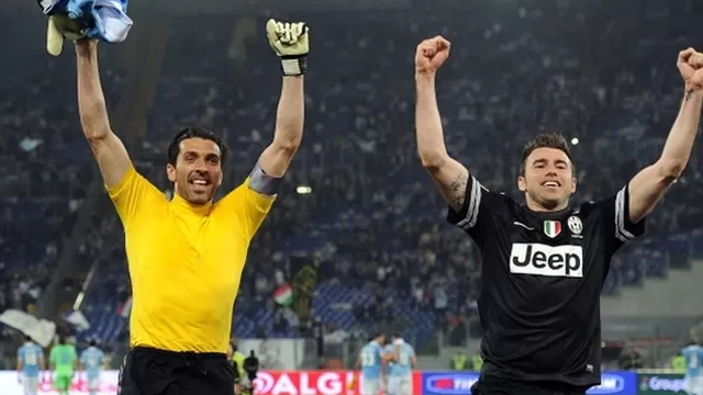 Juventus renovó con Gianluigi Buffon y Andrea Barzagli hasta 2018