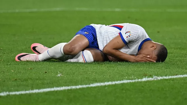 Kylian Mbappé un durísimo golpe en la victoria de Francia sobre Austria en el debut de la Euro. | Video: ESPN