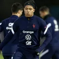 Kylian Mbappé y un sorprendente golazo de taco en el entrenamiento de Francia