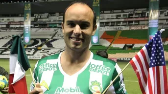 Landon Donovan fue presentando como refuerzo del León de México