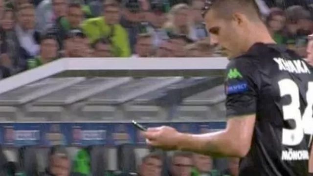 Europa League: jugador encontró celular en el Monchengladbach - Villarreal