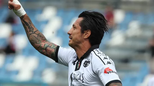 Gianluca Lapadula recibió una durísima noticia de Spezia a poco del partido contra Bari por la Serie B / AD