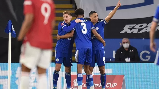 Leicester venció 3-1 al Manchester United y avanzó a las semifinales de la FA Cup