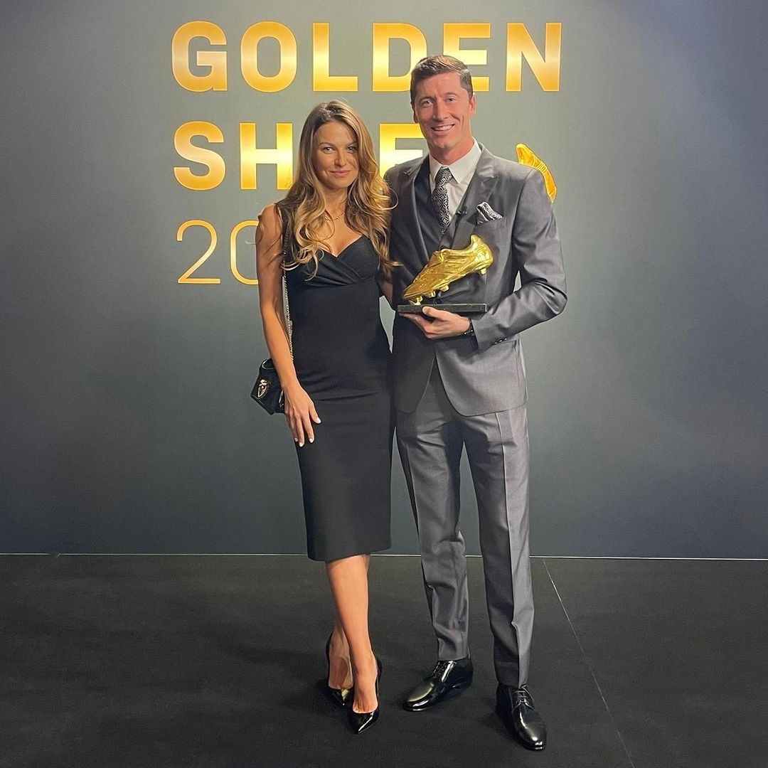 Robert Lewandowski recibió la Bota de Oro 2020/21 | Foto: ESPN.