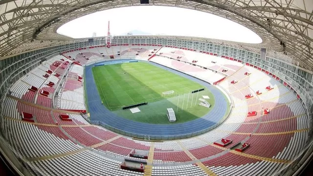 El Estadio Nacional de Lima tiene capacidad para 45 000 espectadores.