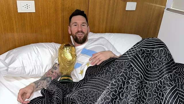 Lionel Messi amaneció con la Copa del Mundo en Argentina: &quot;Buen día&quot;