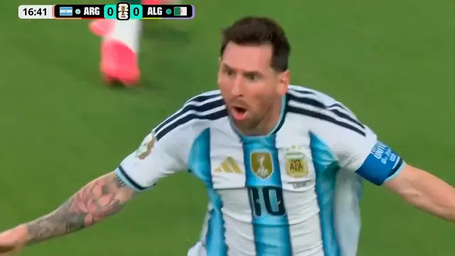GOL de Lionel Messi para el 1-0 de Argentina sobre Argelia / Foto: América TV / Video: América TV