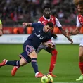 Lionel Messi recibió un fuerte manotazo en la cara en su debut con el PSG