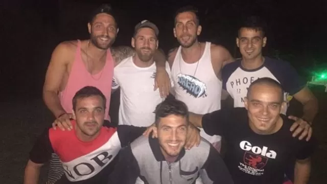 Lionel Messi se reencontró con sus amigos de las menores de Newell&#39;s-foto-1