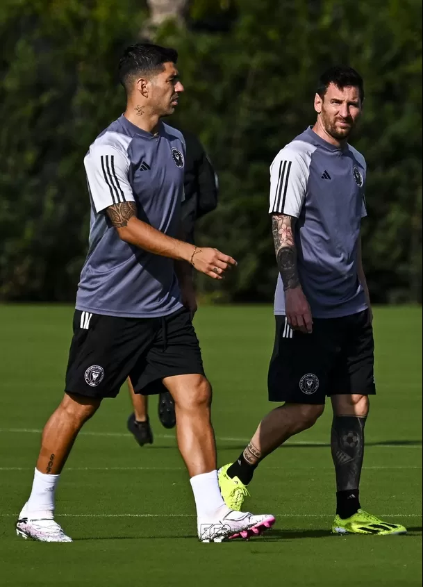 Lionel Messi y Luis Suárez entrenaron juntos en Inter Miami. | Foto: AFP