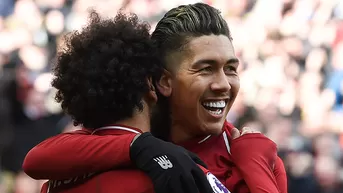 Liverpool derrotó 4-2 Burnley y sigue a un punto del Manchester City