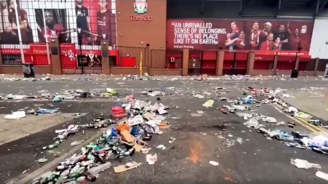 Liverpool se coronó campeón de Inglaterra tras 30 años. | Video: Twitter