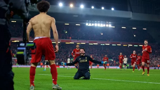 Liverpool: Increíble asistencia de Alisson a Salah y espectacular festejo