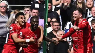 Sensacional gol del guineano. | Foto: AFP/Video: Premier League