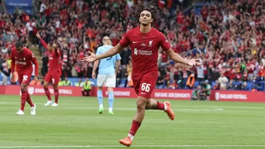 Alexander-Arnold anotó a los 21 minutos del primer tiempo. | Foto: AFP/Video: Bein Sports