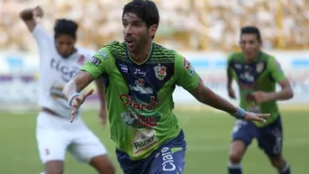 'Loco' Abreu le dio el título al Santa Tecla en El Salvador