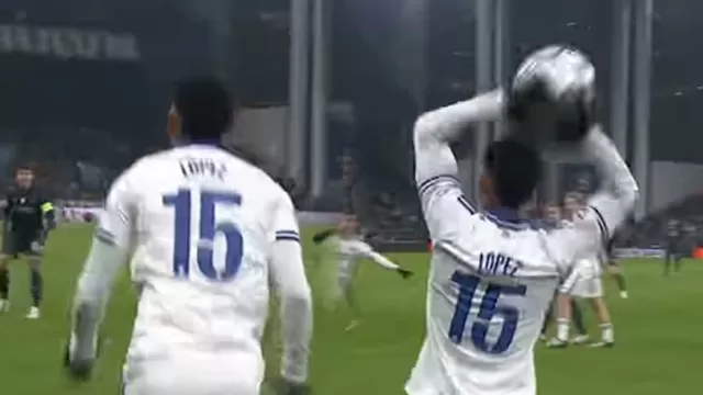 Marcos López llamó la atención al cometer tremendo blooper durante el partido entre Copenhague vs Nápoli / ESPN
