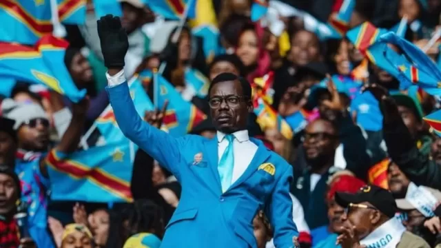 Hincha de RD Congo se viralizó por su presencia en varios partidos. Foto: Difusión / Video: UBC Live