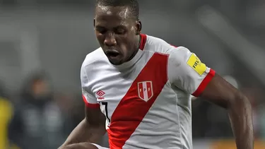 Luis Advíncula, nuevo jugador de Newell's (Foto. AFP) Luis Advíncula, nuevo jugador de Newell's (Foto. AFP)