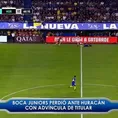 Insólito: Luis Advíncula fue derribado por su compañero en derrota de Boca Juniors