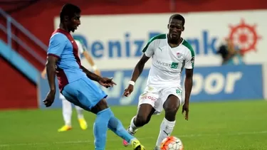 Adv&amp;iacute;ncula fue el mejor lateral derecho de la jornada (Foto: Bursaspor)