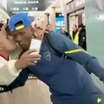 Luis Advíncula fue sorprendido por beso de hincha de Boca