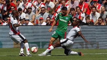 Rayo Vallecano perdi&amp;oacute; 5-1 ante Alav&amp;eacute;s | Foto: EFE