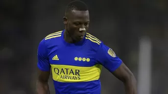 Luis Advíncula le pidió al DT de Boca jugar el domingo, reveló Riquelme