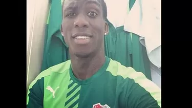 Advíncula está feliz de haber llegado a Turquía. (Facebook Bursaspor)