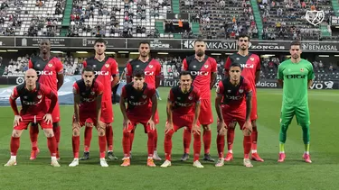 El peruano fue titular y jugó los 90 minutos del compromiso. | Foto: Rayo Vallecano