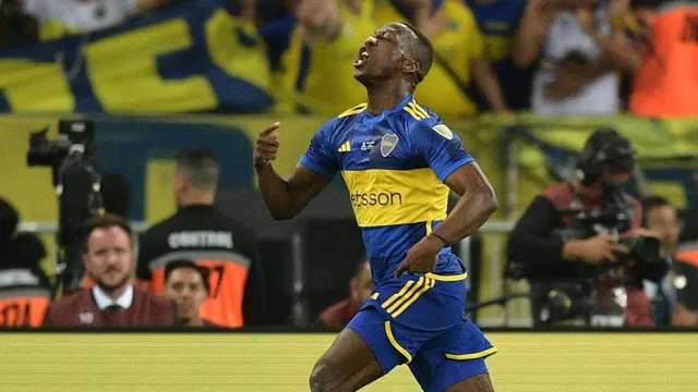 Luis Advíncula se quedará en Boca por dos temporadas más. | Video: América Deportes.