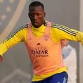 Luis Advíncula se unió a los prácticas de Boca Juniors tras la eliminación del Mundial