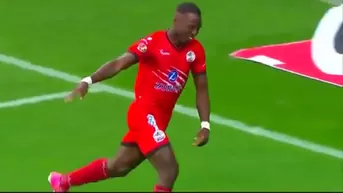 Luis Advíncula anotó un gol en la victoria de Lobos BUAP sobre Chivas