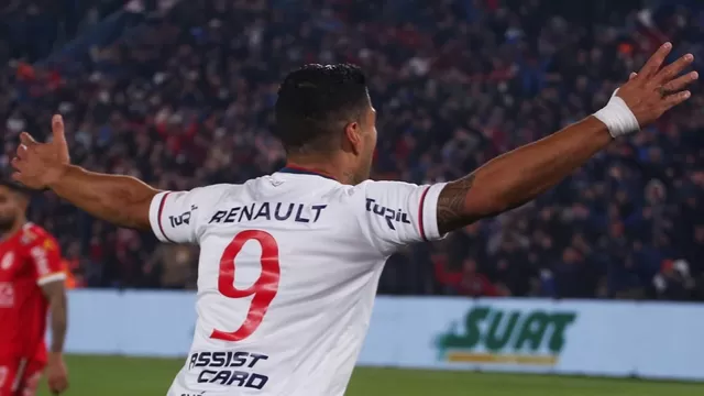 Luis Suárez marcó su primer gol con Nacional en goleada 3-0 sobre Rentistas