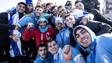 Luis Suárez se unió a los festejos de Uruguay campeón mundial Sub-20